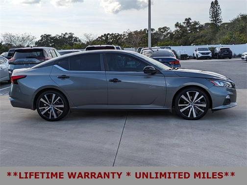 2021 Nissan Altima SR VC-Turbo FWD