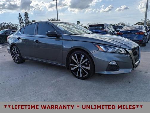 2021 Nissan Altima SR VC-Turbo FWD