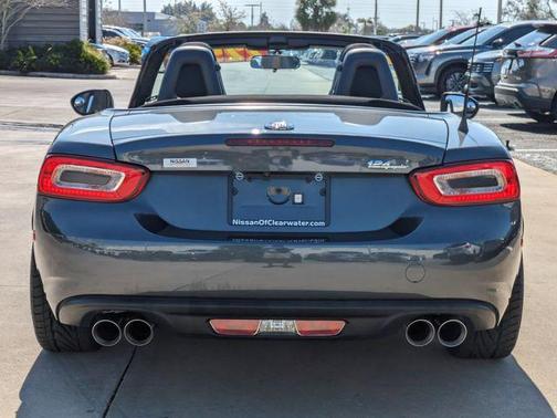 2018 FIAT 124 Spider Base