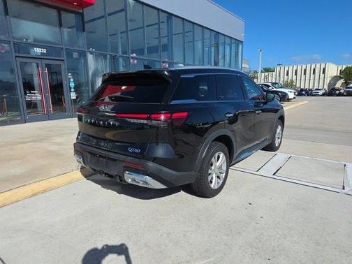 2022 INFINITI QX60 SENSORY