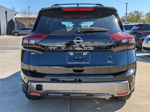 2025 Nissan Rogue SL