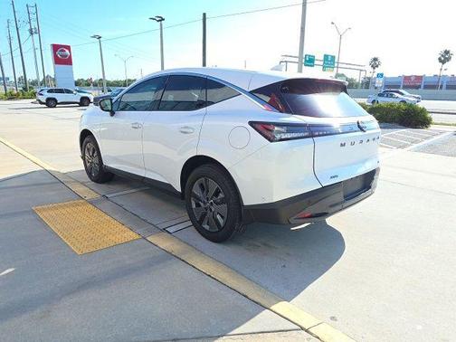 White Pearl 2025 Nissan Murano SL