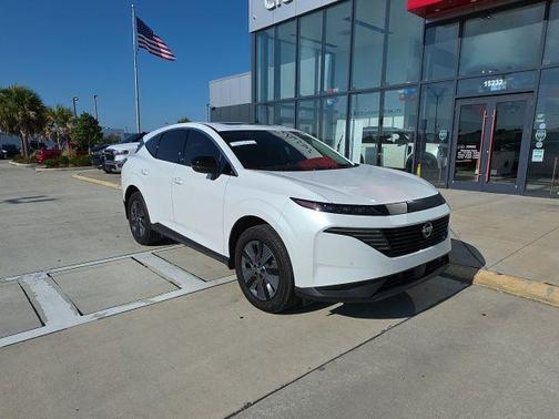 White Pearl 2025 Nissan Murano SL