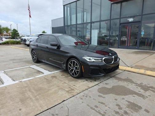 2021 BMW 530 530i