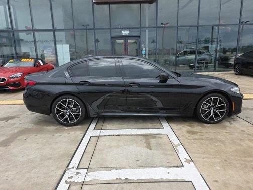 2021 BMW 530 530i