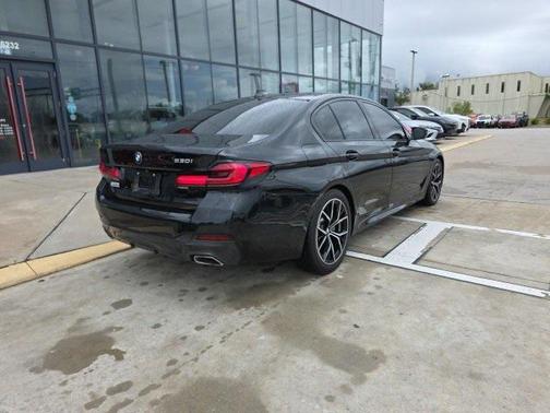 2021 BMW 530 530i