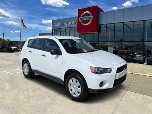 2010 Mitsubishi Outlander ES