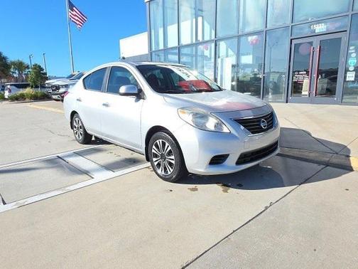 2013 Nissan Versa 1.6 S