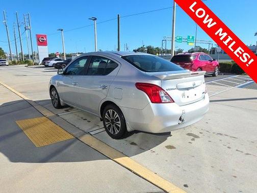2013 Nissan Versa 1.6 S