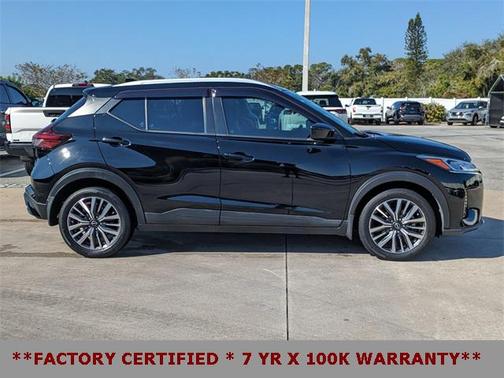 2022 Nissan Kicks SV