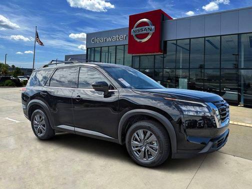 2023 Nissan Pathfinder SV FWD