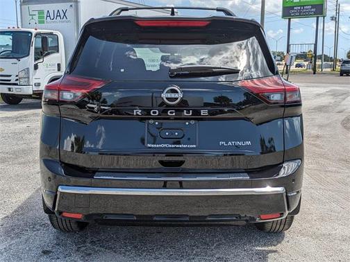 2025 Nissan Rogue Platinum
