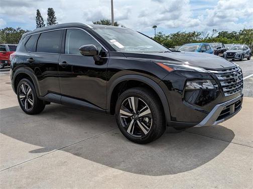 2025 Nissan Rogue SL