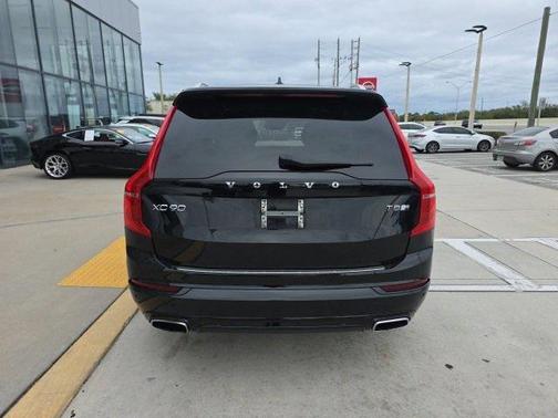 2016 Volvo XC90 Hybrid T8 R-Design
