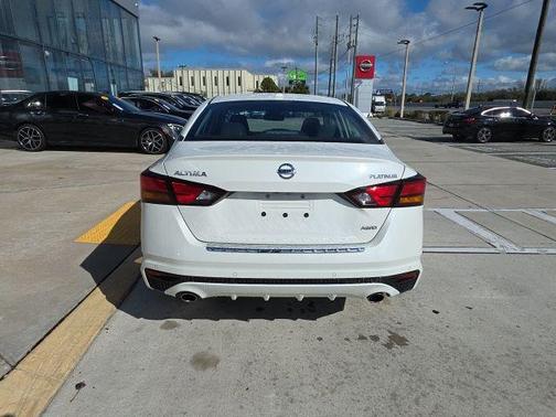2021 Nissan Altima Platinum Intelligent AWD