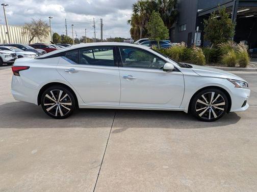 2021 Nissan Altima Platinum Intelligent AWD