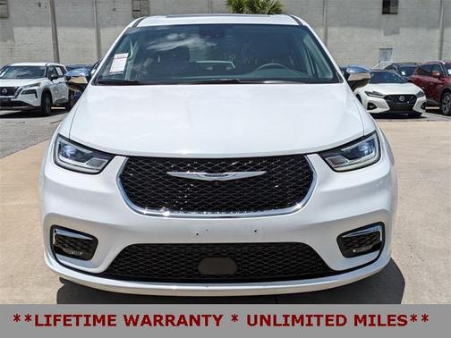 2023 Chrysler Pacifica Hybrid Limited