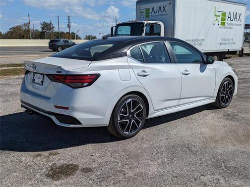 2025 Nissan Sentra SR