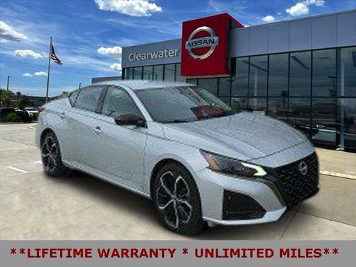 2023 Nissan Altima SR FWD