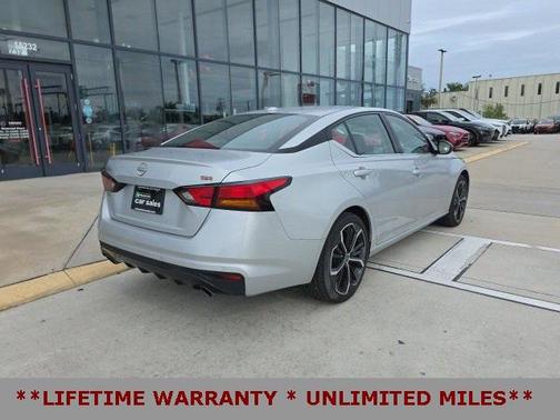 2023 Nissan Altima SR FWD