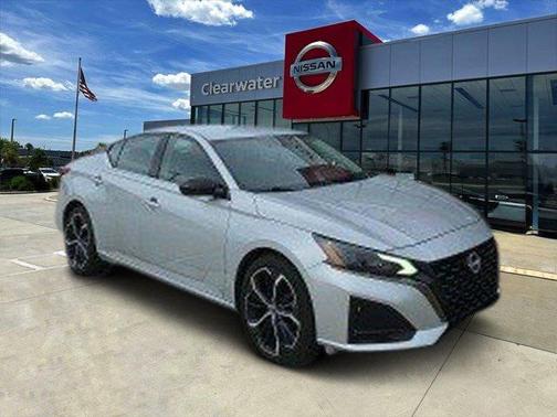 2023 Nissan Altima SR FWD