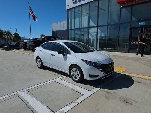 2024 Nissan Versa 1.6 S