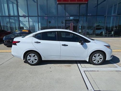 2024 Nissan Versa 1.6 S