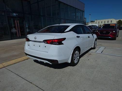 2024 Nissan Versa 1.6 S