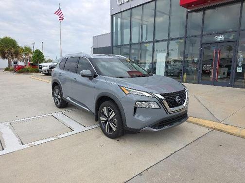 Boulder Gray Pearl 2023 Nissan Rogue SL