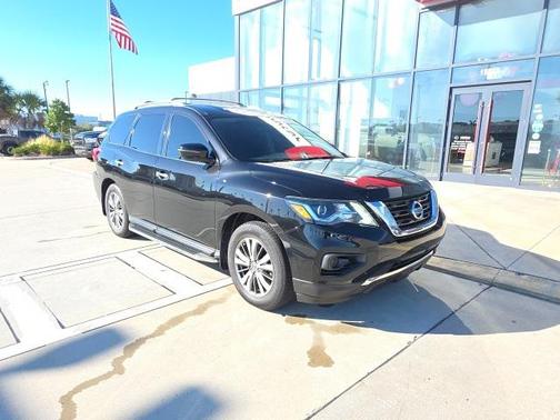 2020 Nissan Pathfinder S 2WD