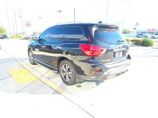 2020 Nissan Pathfinder S 2WD