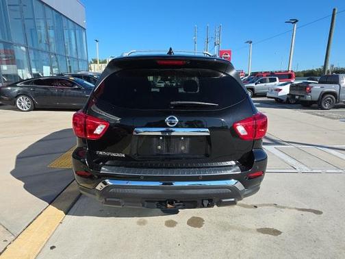 2020 Nissan Pathfinder S 2WD