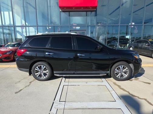 2020 Nissan Pathfinder S 2WD