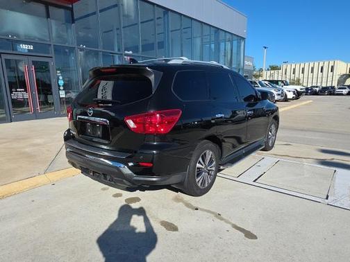 2020 Nissan Pathfinder S 2WD