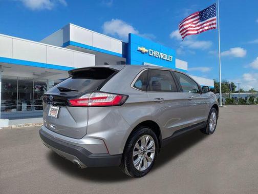 2023 Ford Edge Titanium