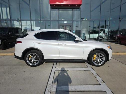 2018 Alfa Romeo Stelvio Ti Lusso
