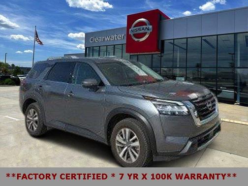 2023 Nissan Pathfinder SL FWD