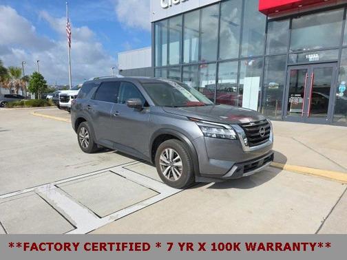 2023 Nissan Pathfinder SL FWD