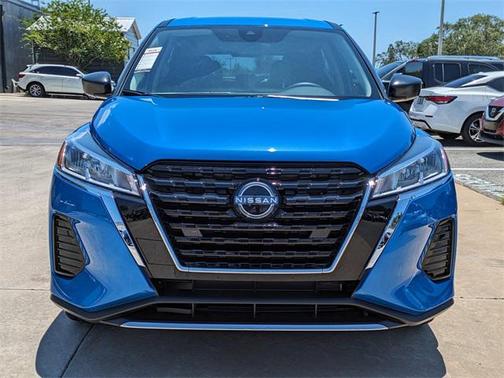 2025 Nissan Kicks S