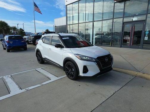 2024 Nissan Kicks SR