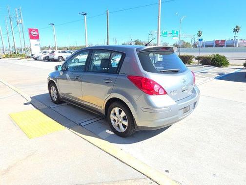 2008 Nissan Versa SL