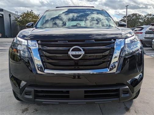 2025 Nissan Pathfinder SV FWD