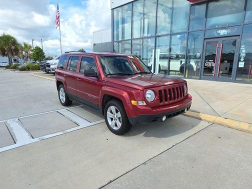 Deep Cherry Red Crystal Pearlcoat 2017 Jeep Patriot Latitude