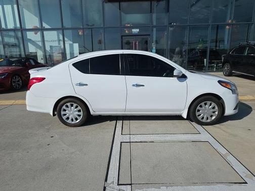 2015 Nissan Versa 1.6 SV