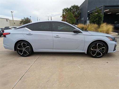 2024 Nissan Altima SR FWD