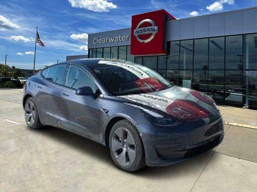 2022 Tesla Model 3 Standard Range