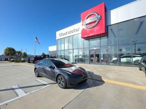 2022 Tesla Model 3 Standard Range