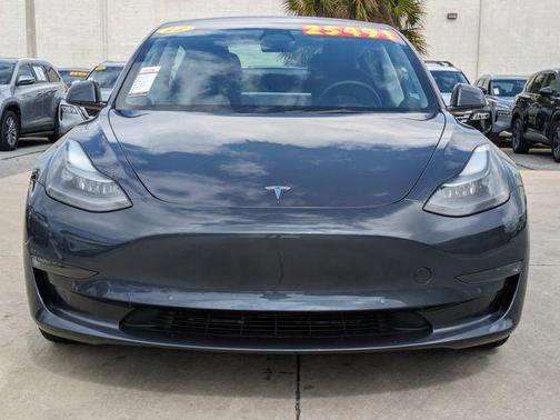 2022 Tesla Model 3 Standard Range