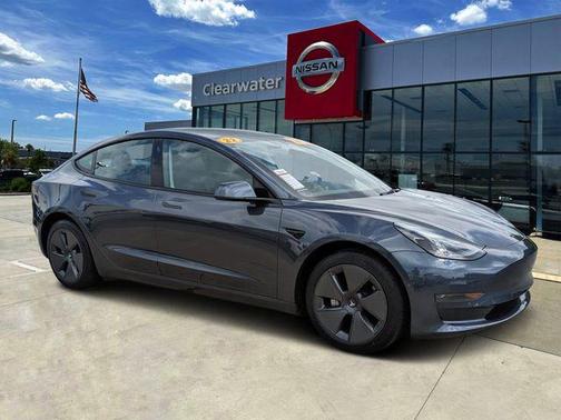 2022 Tesla Model 3 Standard Range