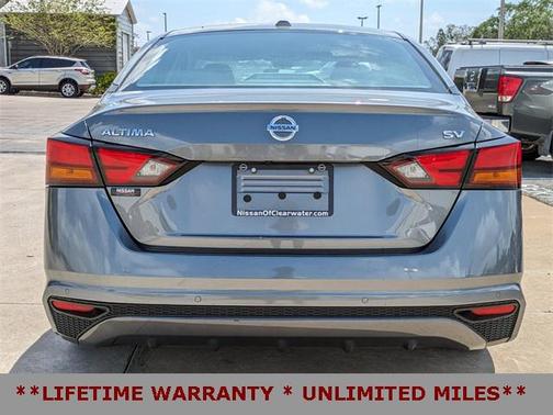 2022 Nissan Altima 2.5 SV